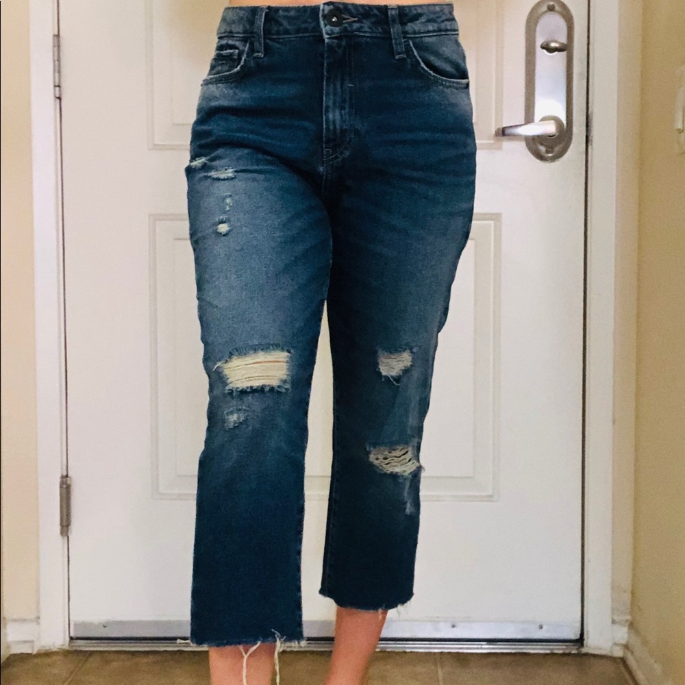 Vintage Guess Highwaisted Distressed Cropped Jeans - Picture 7 of 8